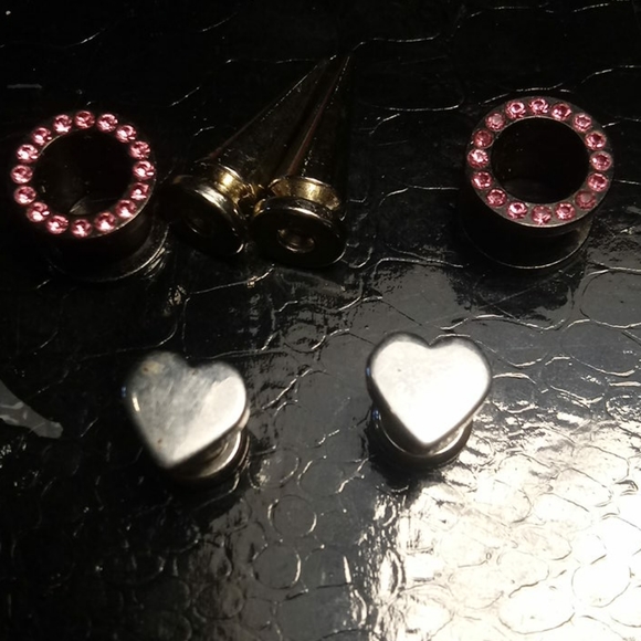3 Pair of Plug Plugs Earrings LOT - Picture 5 of 16